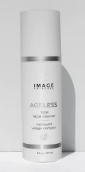 Очищуючий гель з АНА / AGELESS Total Facial Cleanser / Image Skincare