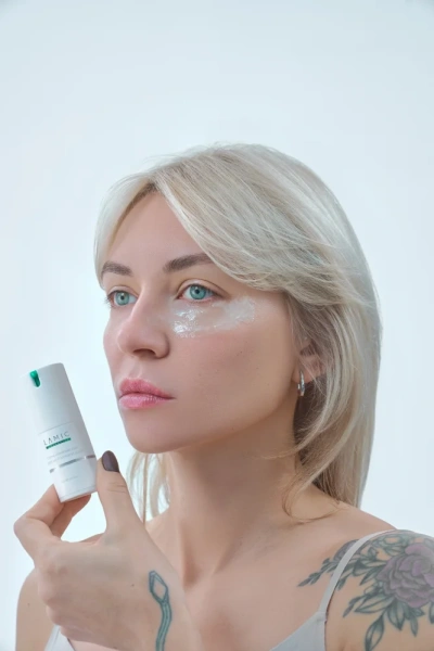 Універсальний крем із пептидами для контуру очей «Crema universale con peptidi per il contorno occhi» / Lamic Cosmetici купить