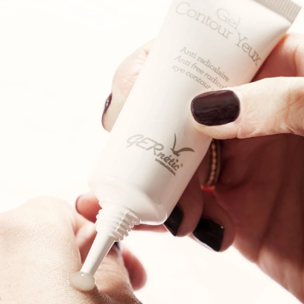 Омолаживающий антиоксидантный гель для контура глаз / GEL CONTOUR DES YEUX / Gernetic купить