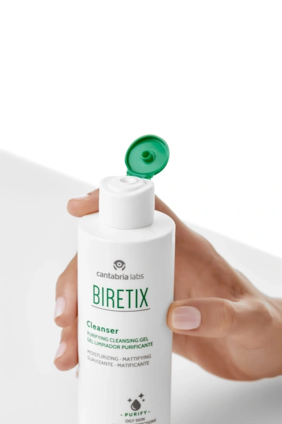 Очищающий гель для кожи с акне Biretix / BIRETIX CLEANSER / Cantabria Labs купить