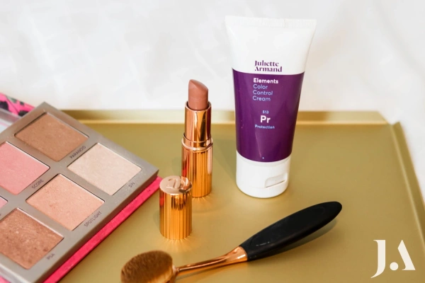 Увлажняющий тональный крем с SPF защитой / Color Control Cream (Light Shade) / JULIETTE ARMAND купить