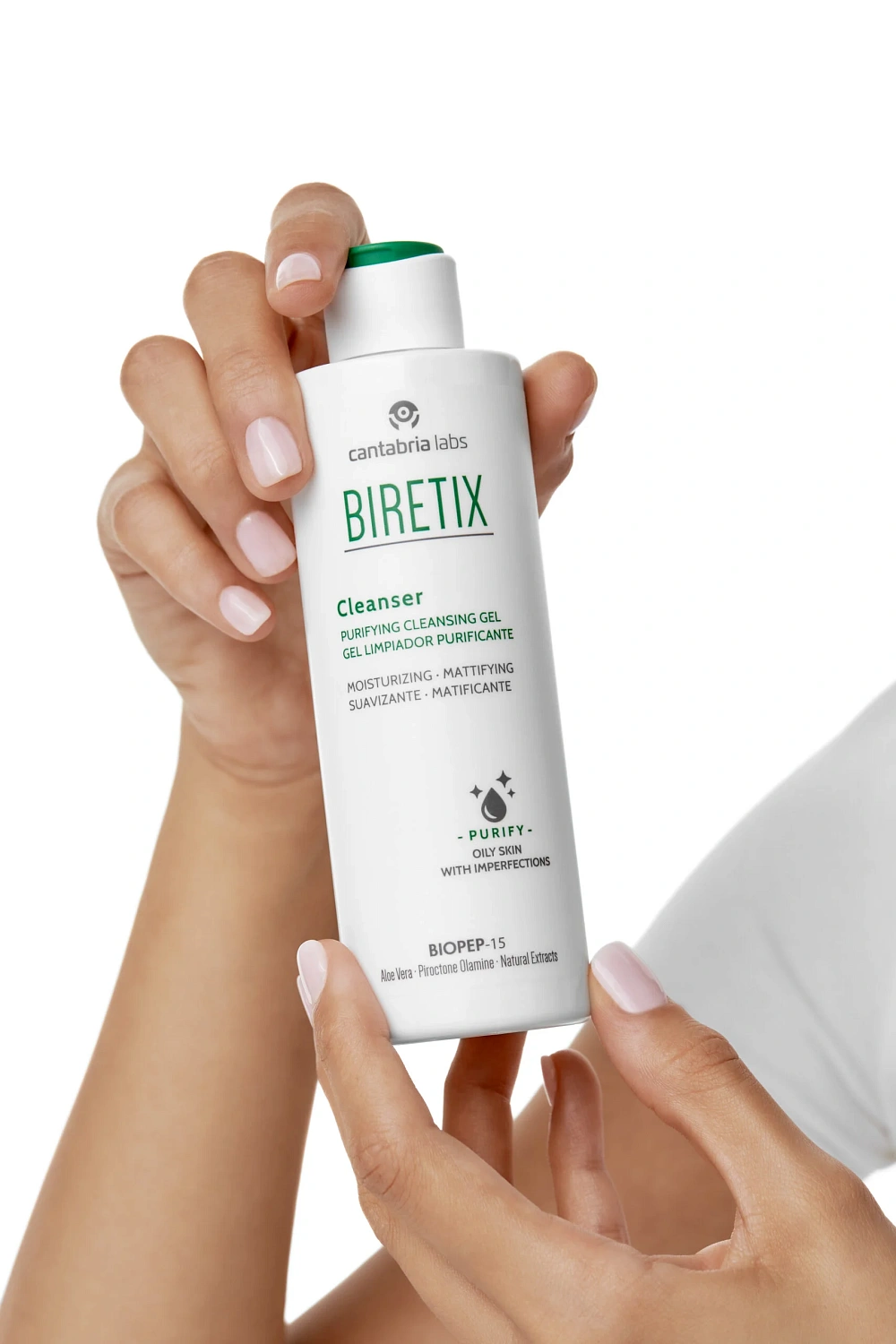 Очищаючий гель для шкіри з акне Biretix / BIRETIX CLEANSER / Cantabria Labs