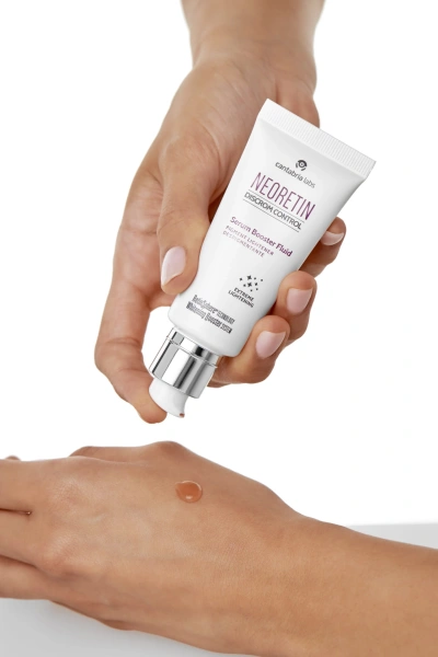 Освітлююча сироватка-бустер для обличчя / Neoretin Serum Booster Fluid / Cantabria Labs купить