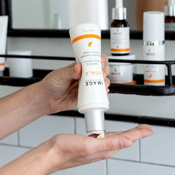 Очищуюче молочко з вітаміном С / VITAL C Hydrating Facial Cleanser / Image Skincare купить