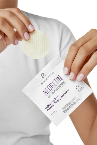 Депігментуючі патчі-пілінг / Neoretin discrom control pigment peel pads / Cantabria Labs купить