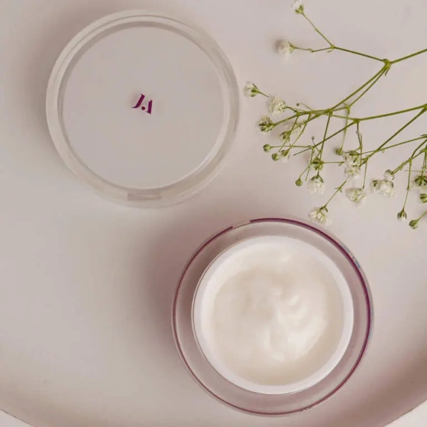 Крем для омоложения лица с AHA-кислотами / AHA Smoothing Cream / JULIETTE ARMAND купить