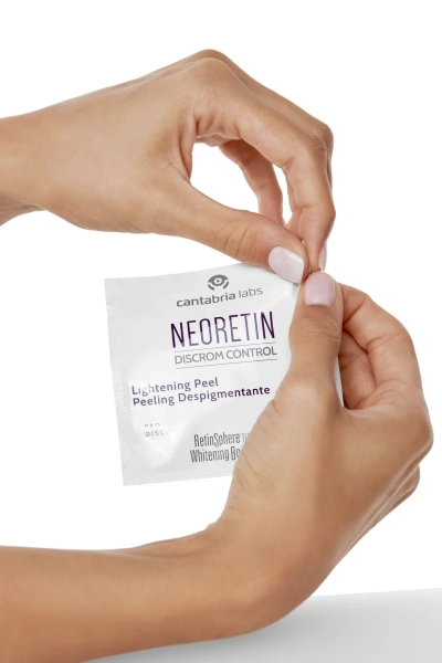 Депігментуючі патчі-пілінг / Neoretin discrom control pigment peel pads / Cantabria Labs купить
