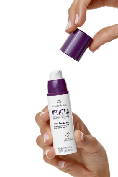 Осветляющая эмульсия для всех типов кожи / NEORETIN Discrom Control Ultra Emulsion / Cantabria Labs купить