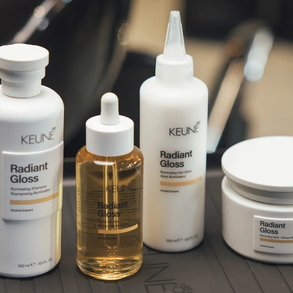 Кондиционер для усиления блеска тусклых волос / NEW Radiant Gloss Hair Gloss / Keune купить