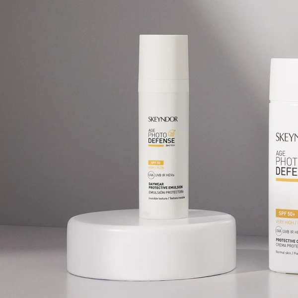Денна захисна емульсія SPF 50 / Daywear protective emulsion SPF 50 Age Photo Defense / Skeyndor купить